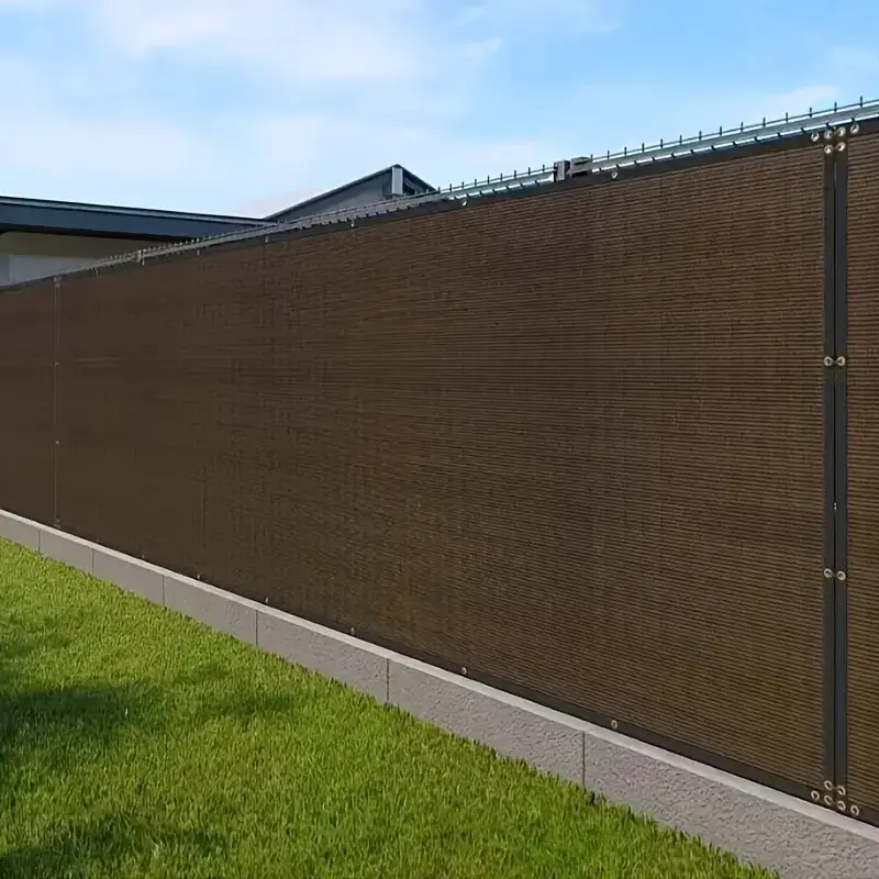 Затеняющая сетка с люверсами